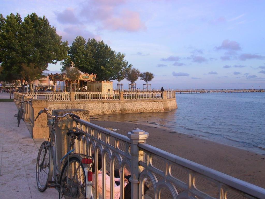 Villa Robert Shumann, A 700 M De La Plage أنديرنو لي بان الغرفة الصورة
